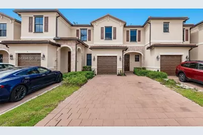 3326 W 112th St #3326, Hialeah, FL 33018 - Photo 1