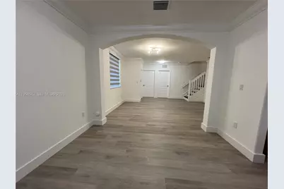 8001 W 36th Ave #1, Hialeah, FL 33018 - Photo 22