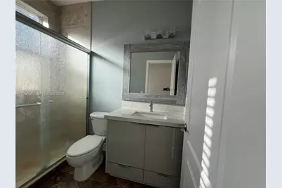 8001 W 36th Ave #1, Hialeah, FL 33018 - Photo 34