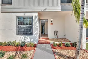 1193 NW 98th Terrace, Pembroke Pines, FL 33024 - Photo 1