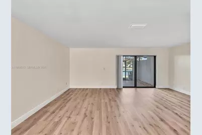 1193 NW 98th Ter #134, Pembroke Pines, FL 33024 - Photo 16