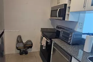 275 NE 18th St, Miami, FL 33132 - Photo 12