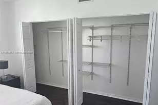 275 NE 18th St, Miami, FL 33132 - Photo 18