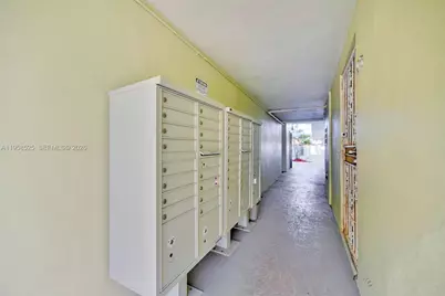 12890 NE 8th Ave #203, North Miami, FL 33161 - Photo 24