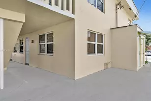 3660 SW 60th Ave, Davie, FL 33314 - Photo 4