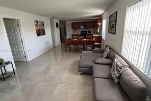 208 NW 7th St, Hallandale Beach, FL 33009 - Photo 4