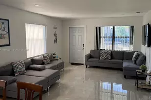 208 NW 7th St, Hallandale Beach, FL 33009 - Photo 6