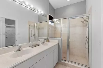 5750 NW 119th Ter, Coral Springs, FL 33076 - Photo 4