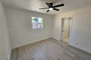 5660 NE 5th Ave, Oakland Park, FL 33334 - Photo 16