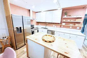 2130 Cambridge F, Deerfield Beach, FL 33442 - Photo 4