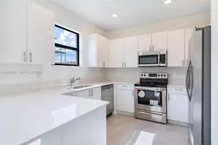 23521 SW 129th Ave, Homestead, FL 33032 - Photo 2