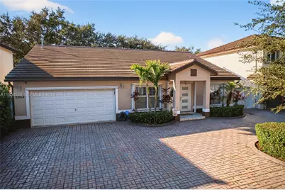 8864 NW 189th Ter, Hialeah, FL 33018 - Photo 26