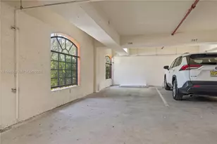 300 Euclid Ave, Miami Beach, FL 33139 - Photo 22