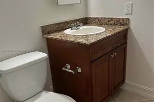 4715 NW 7th St, Miami, FL 33126 - Photo 10