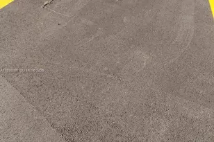 4715 NW 7th St, Miami, FL 33126 - Photo 18