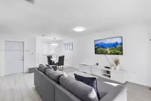 342 NW 114th Ave, Sweetwater, FL 33172 - Photo 2