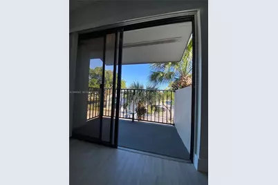 7175 NW 179th St #302, Hialeah, FL 33015 - Photo 34