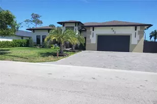 960 Rutherford Ln, Haverhill, FL 33415 - Photo 1