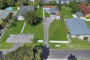 4133 SW 52nd St, Dania Beach, FL 33314 - Photo 24