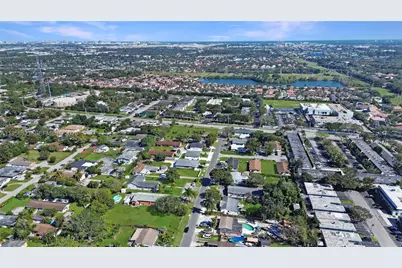 4133 SW 52nd St, Dania Beach, FL 33314 - Photo 6