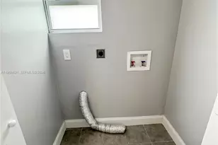 4133 SW 52nd St, Dania Beach, FL 33314 - Photo 16