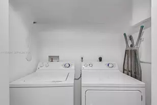 9719 Darlington Pl, Cooper City, FL 33328 - Photo 38