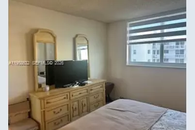 345 Ocean Dr #1023, Miami Beach, FL 33139 - Photo 12