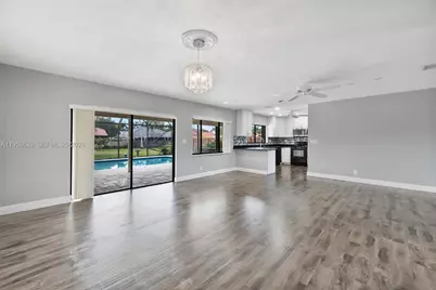 10640 NW 20th Ct, Sunrise, FL 33322 - Photo 8