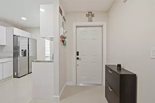 20877 NW 4 St, Pembroke Pines, FL 33029 - Photo 6