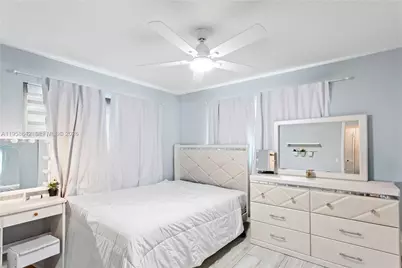 821 N 73rd Ter, Hollywood, FL 33024 - Photo 20