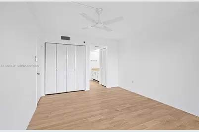 1000 Saint Charles Pl #613, Pembroke Pines, FL 33026 - Photo 22