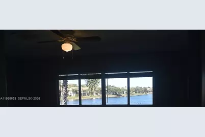 9763 NW 37th St, Sunrise, FL 33351 - Photo 22