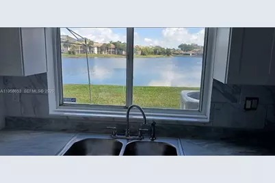 9763 NW 37th St, Sunrise, FL 33351 - Photo 40