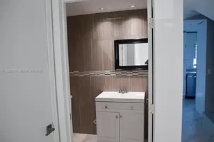 9763 NW 37th St, Sunrise, FL 33351 - Photo 10