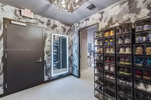 851 NE 1st Ave, Miami, FL 33132 - Photo 4