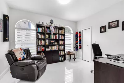 429 NW 130th Ave, Miami, FL 33182 - Photo 36