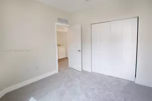 8160 NW 42nd St, Doral, FL 33166 - Photo 18