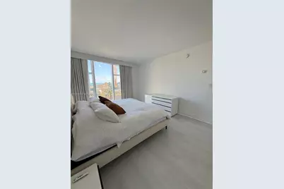10275 Collins Ave #420, Bal Harbour, FL 33154 - Photo 6