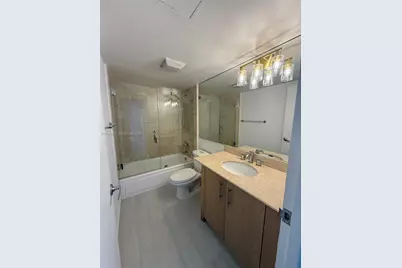 10275 Collins Ave #420, Bal Harbour, FL 33154 - Photo 8