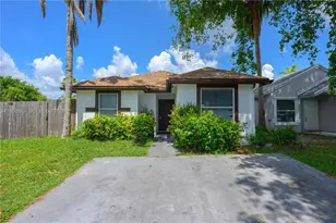998 SW 8th Pl, Florida City, FL 33034 - Photo 2