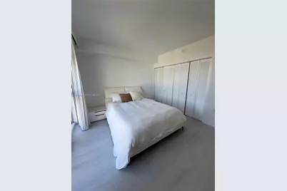 10275 Collins Ave #420, Bal Harbour, FL 33154 - Photo 8