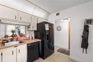 1800 SW 81st Ave, North Lauderdale, FL 33068 - Photo 4