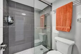 20515 E Country Club Dr, Aventura, FL 33180 - Photo 22