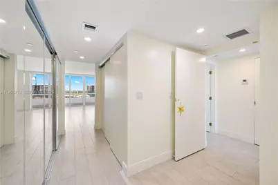 529 S Flagler Dr #19G, West Palm Beach, FL 33401 - Photo 10