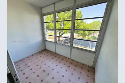 2060 NW 48th Ter #216, Lauderhill, FL 33313 - Photo 4