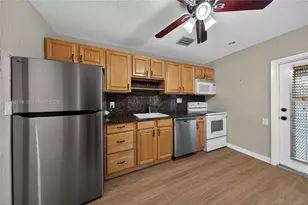 5265 NE 1st Terrace, Oakland Park, FL 33334 - Photo 6