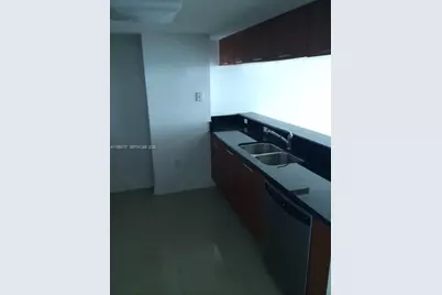 1800 N Bayshore Dr #2409, Miami, FL 33132 - Photo 10