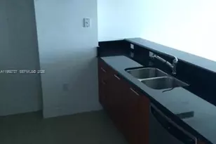 1800 N Bayshore Dr, Miami, FL 33132 - Photo 10