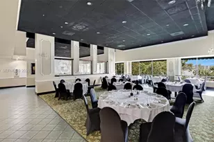 9460 Poinciana Pl, Davie, FL 33324 - Photo 30