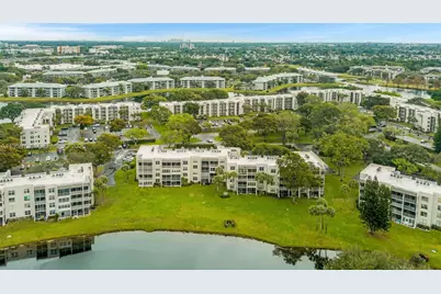 9460 Poinciana Pl #404, Davie, FL 33324 - Photo 18